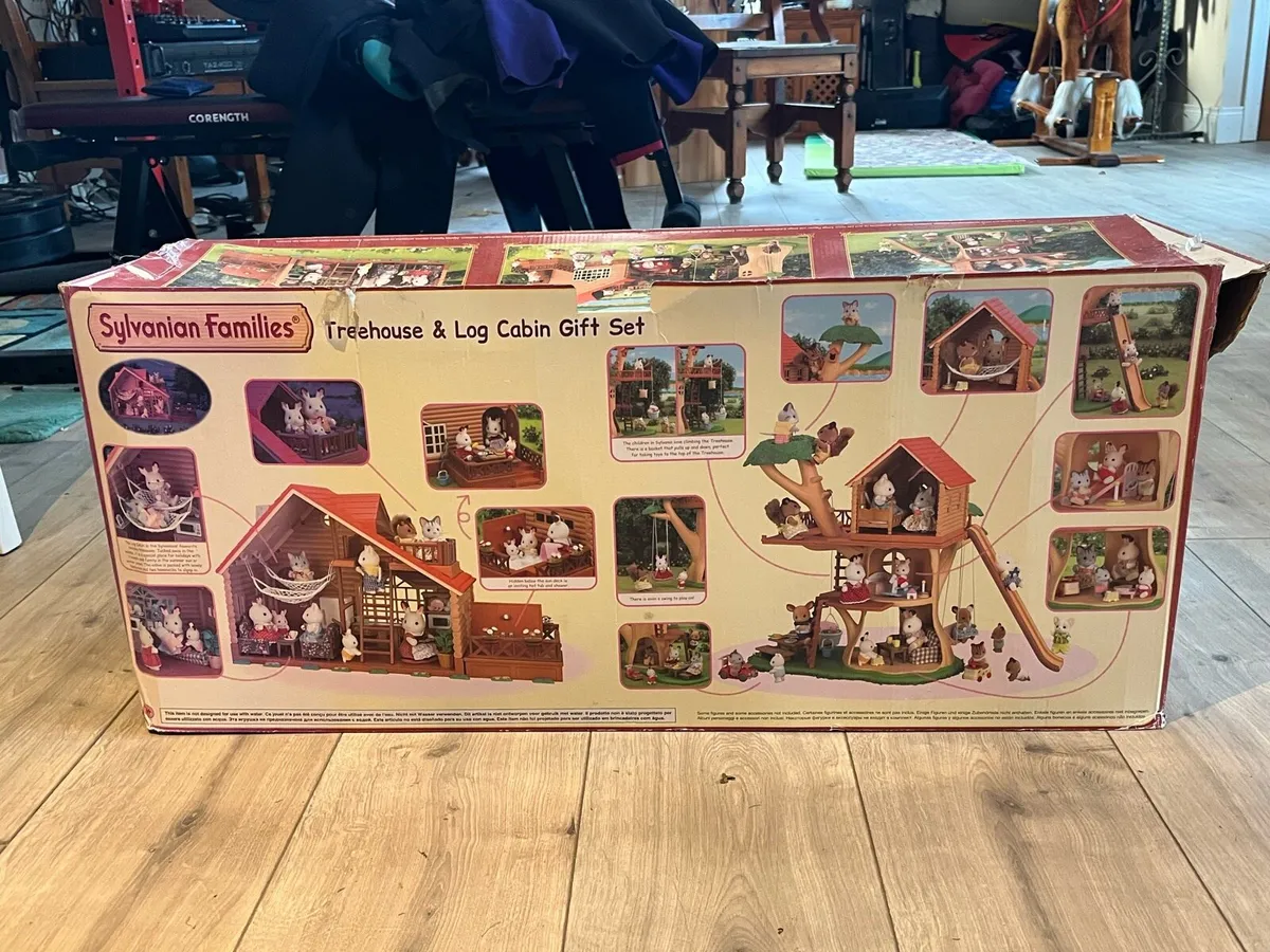 Sylvanian families tree house, log cabin & accesso - Image 2