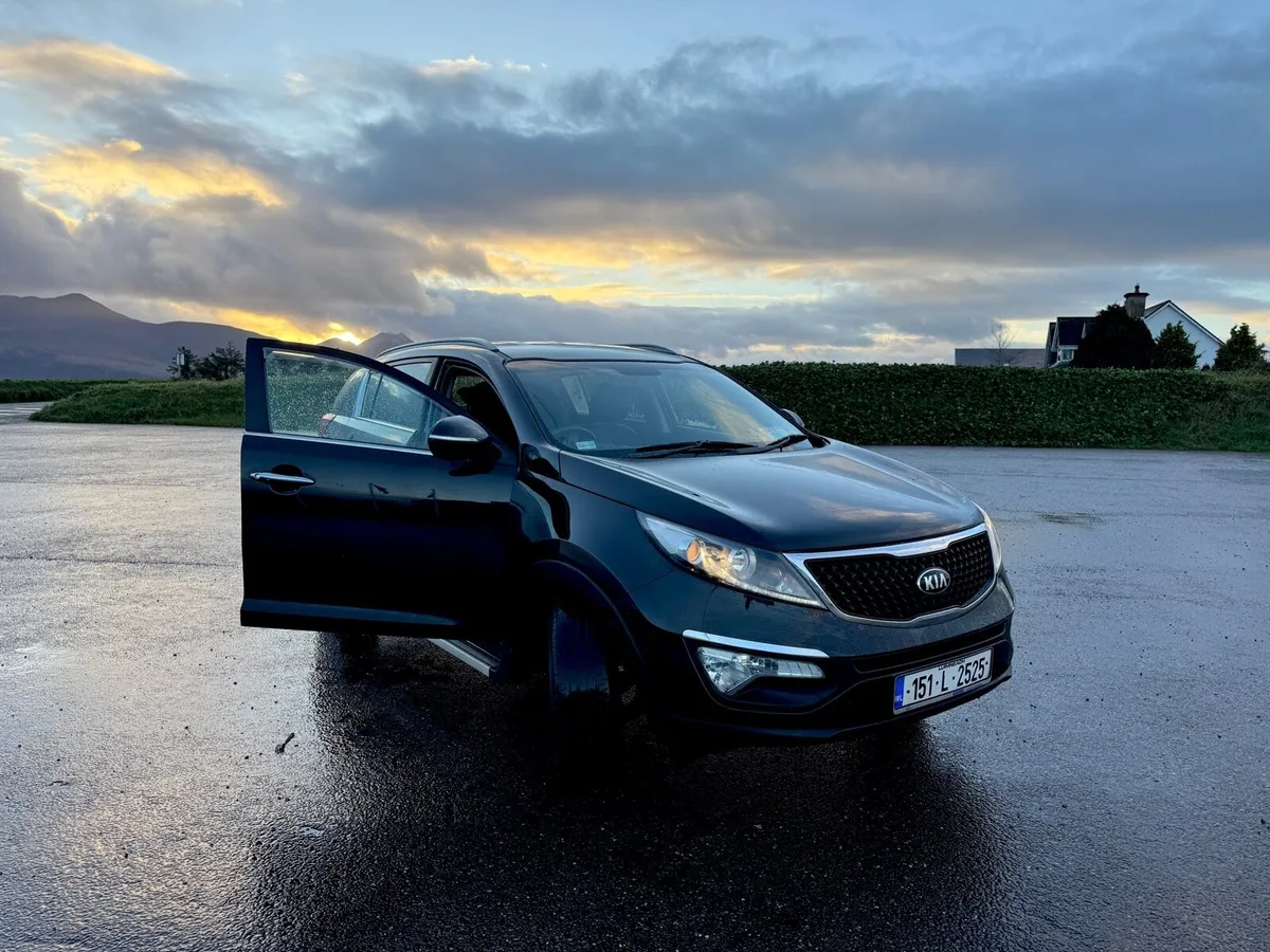 KIA SPORTAGE PLATINUM SE 4DR - Image 2