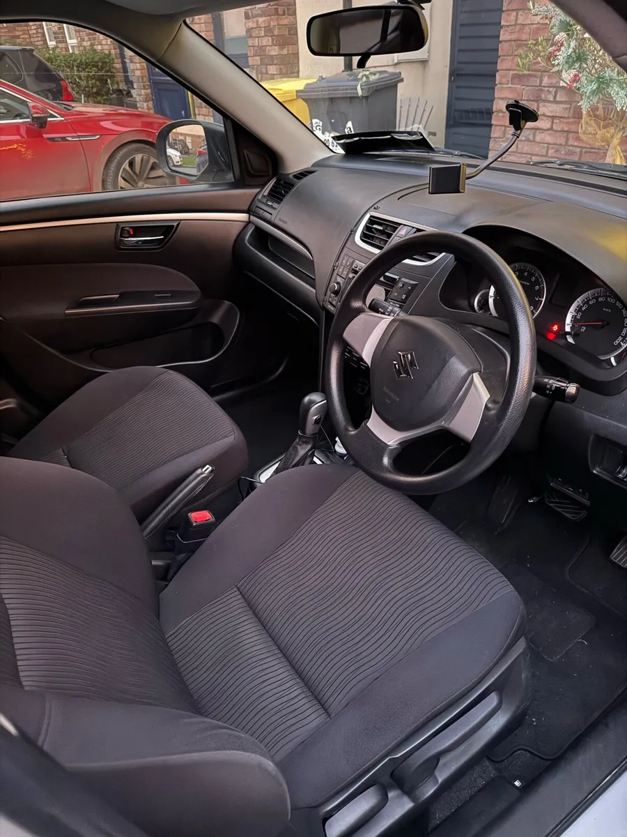 Suzuki Swift 2012 - Automatic- €6,500 - Image 4