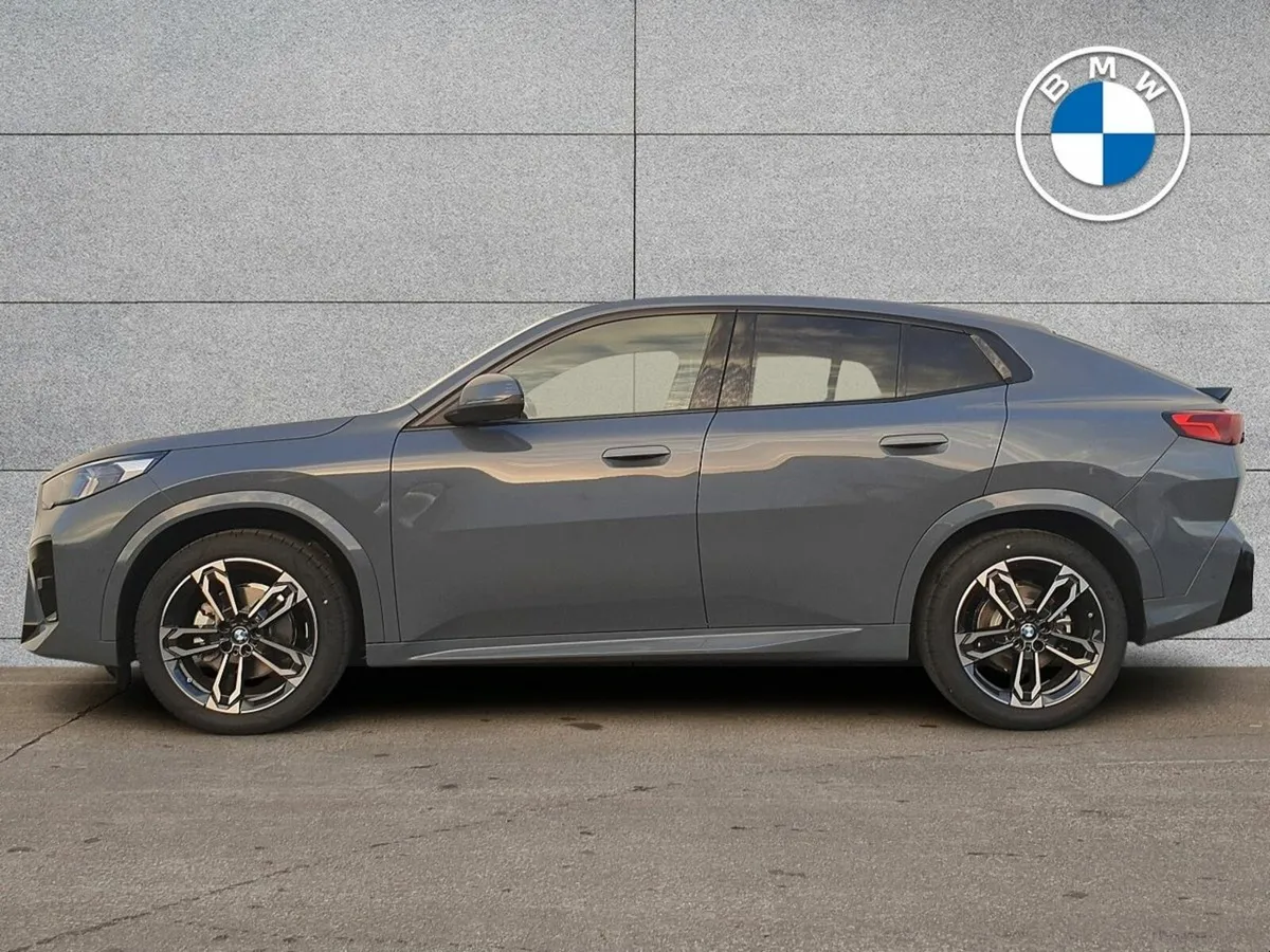 BMW iX2 eDrive20 M Sport - Image 4