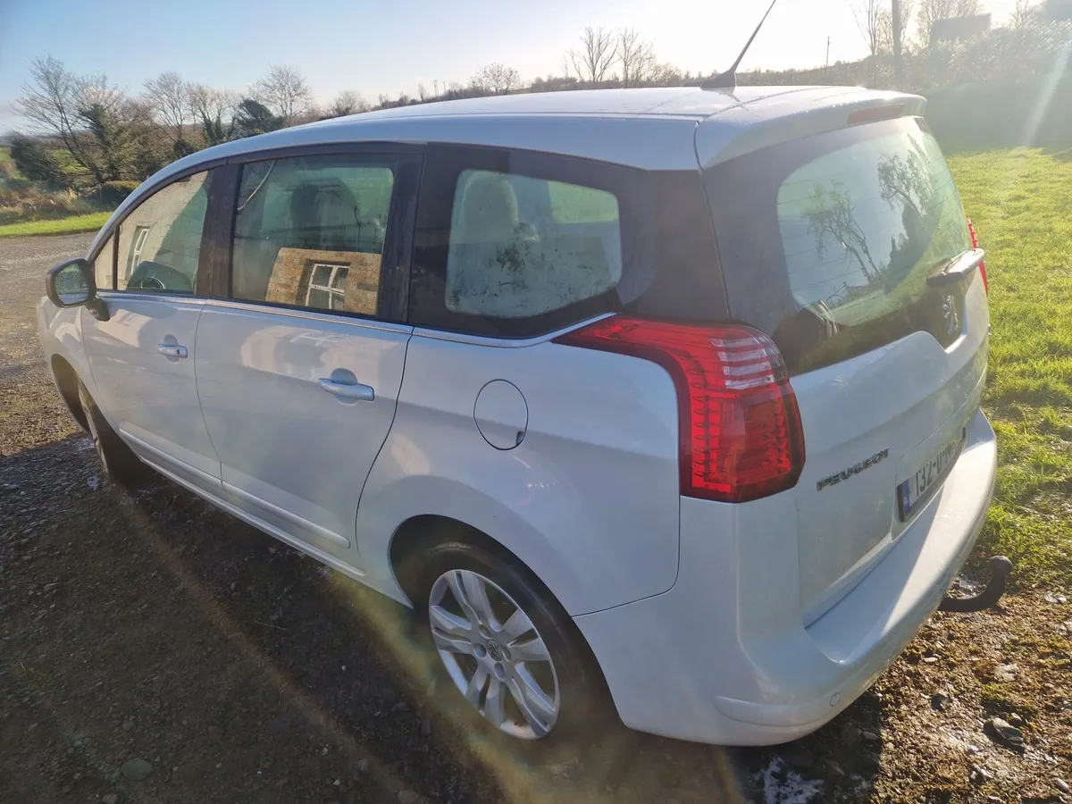 Peugeot 5008 - Image 4