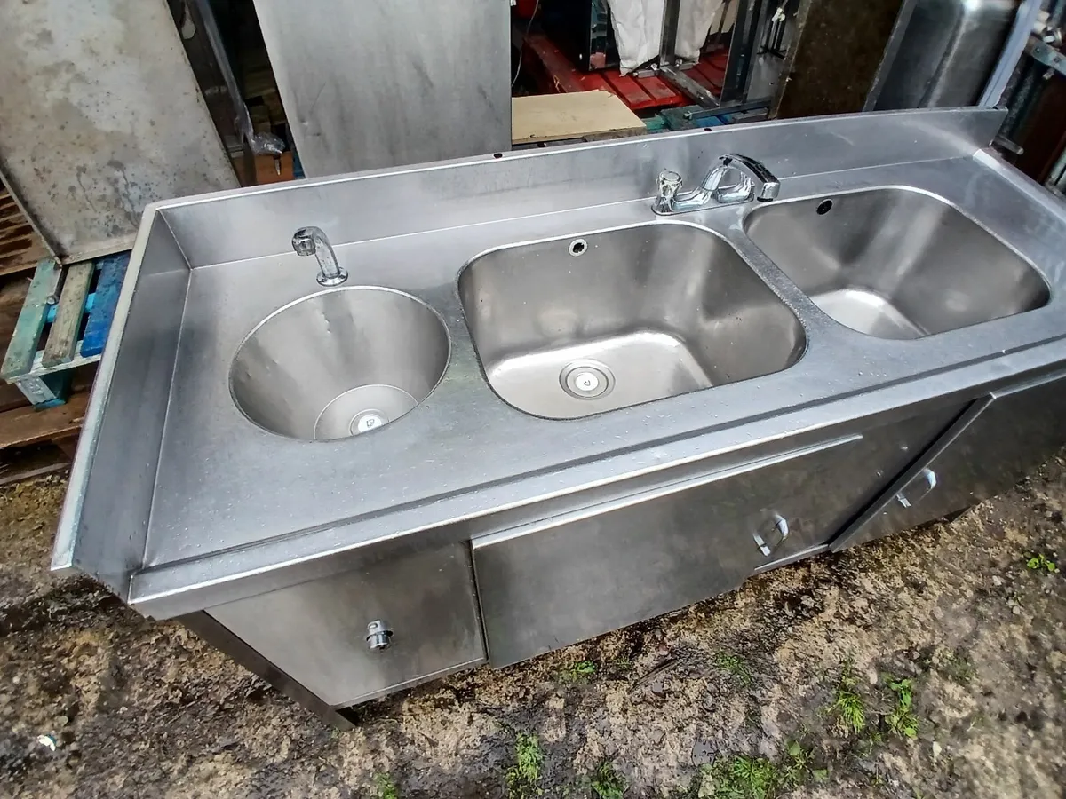 Stainless steel cabbinet double sink unit complete - Image 4
