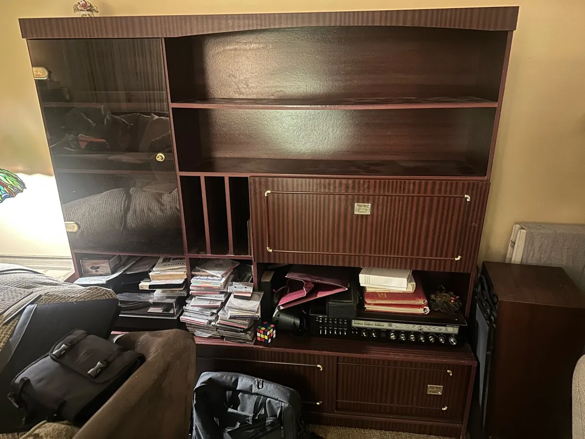 Mahogany book display unit