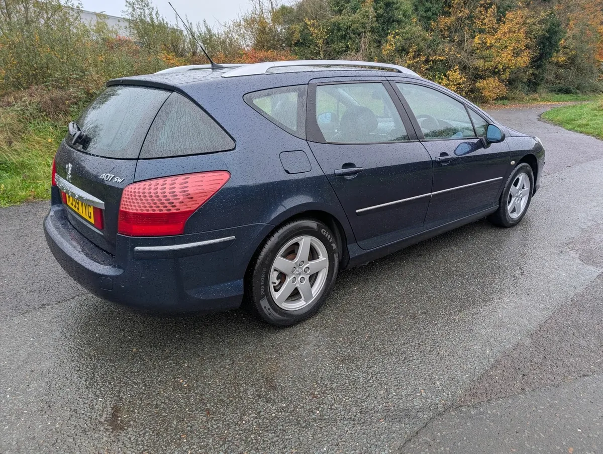 Peugeot 407 2010 - Image 2