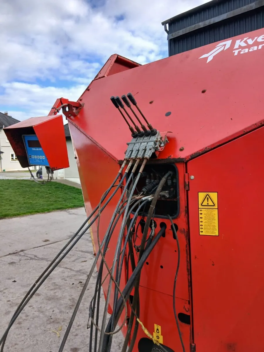 Kverneland 612 diet feeder - Image 4