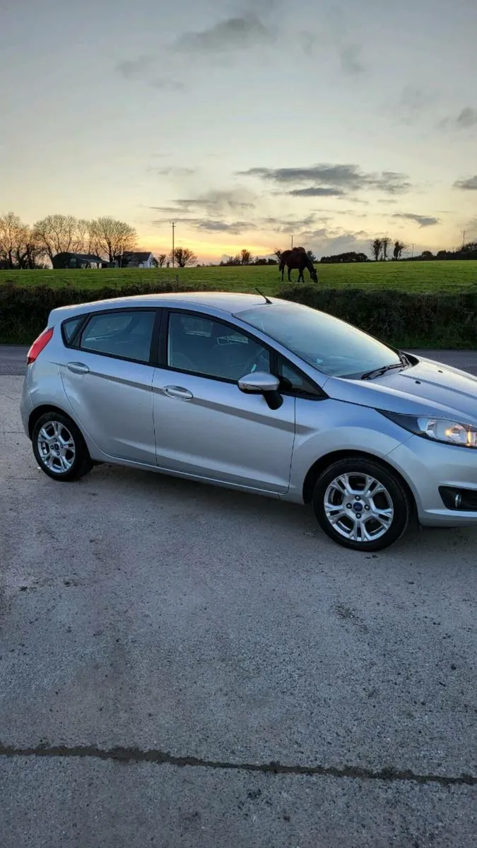 Ford fiesta - Image 2