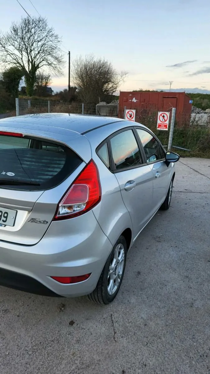 Ford fiesta - Image 3