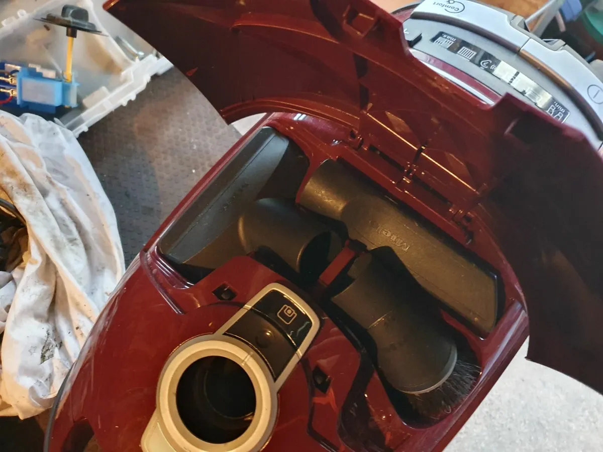 Vacuum cleaner Miele - Image 1