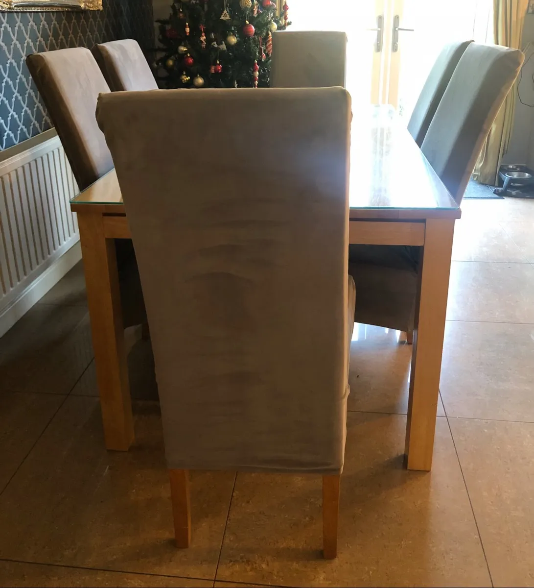 Table & 6 Chairs - Image 4