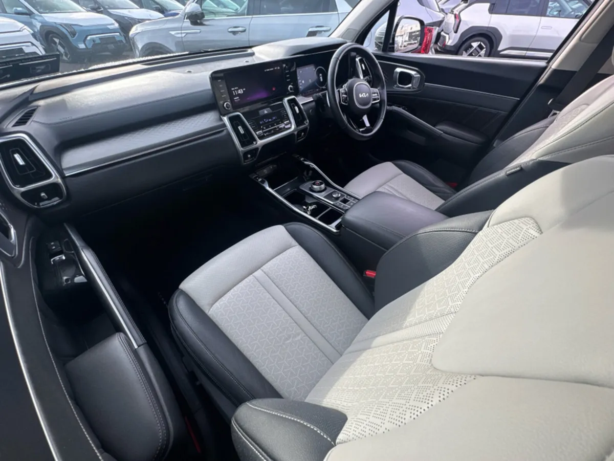 Kia Sorento DSL MY23 SAM 5 - Image 4