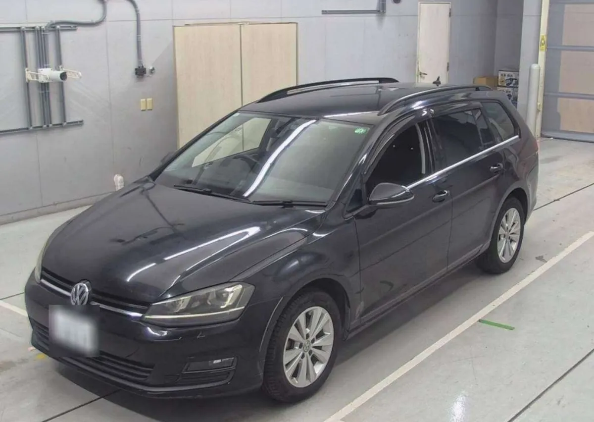 2015 (152) VW Golf Estate - 1.2 Petrol + Automatic - Image 2