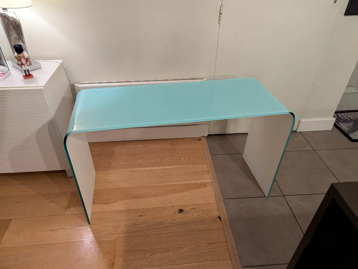 Glass Table - Image 3