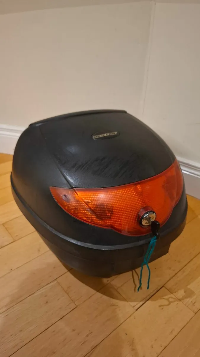 Motorbike Topbox - Image 1