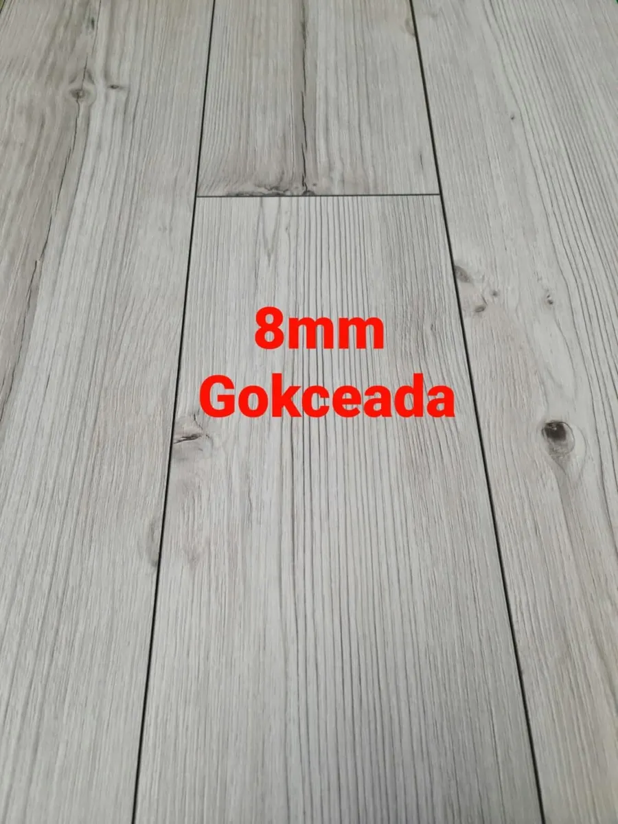 *NEW* 8MM LAMINATE FLOORING ☄️