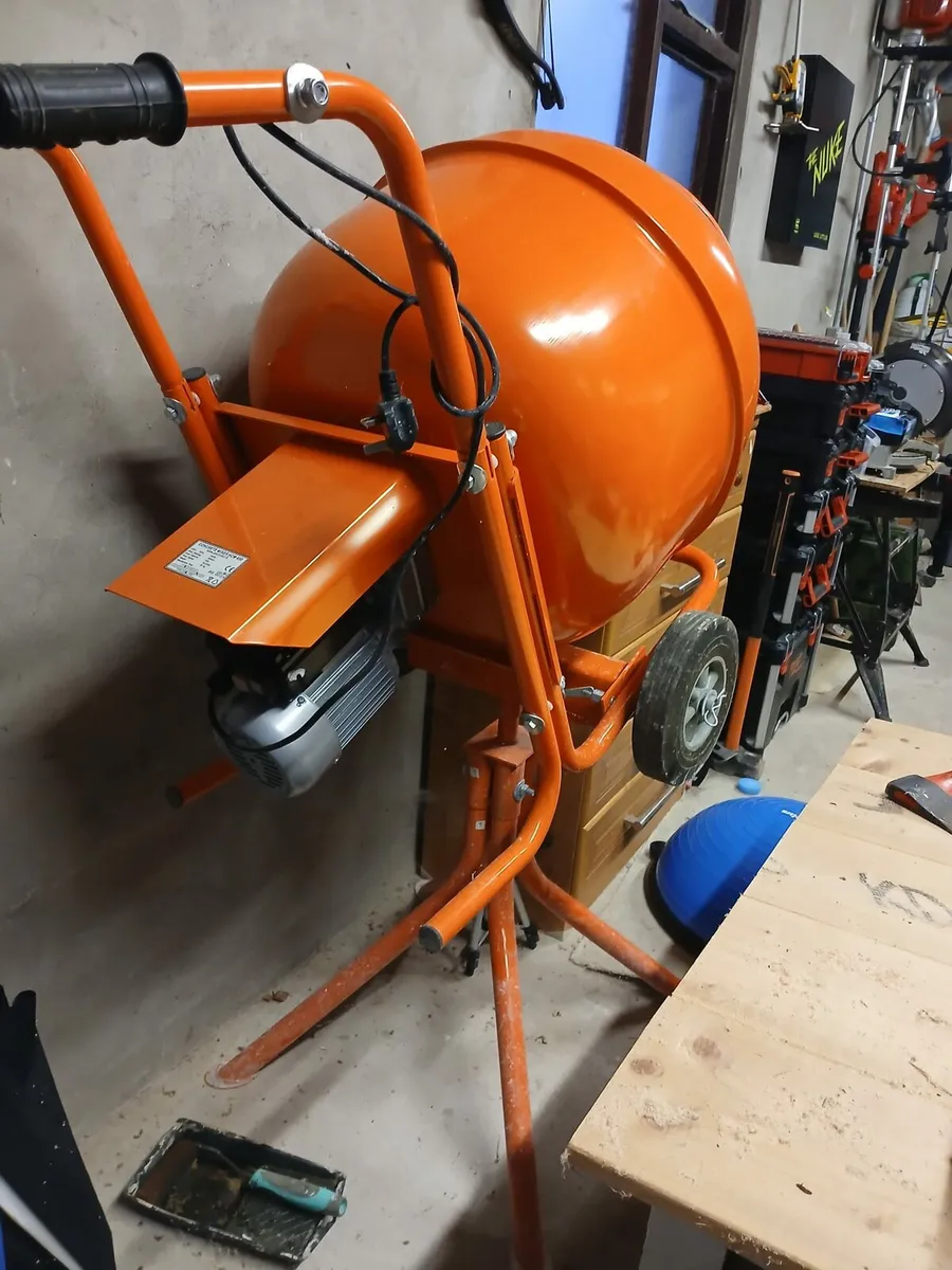 Cement Mixer (230v) - Image 1