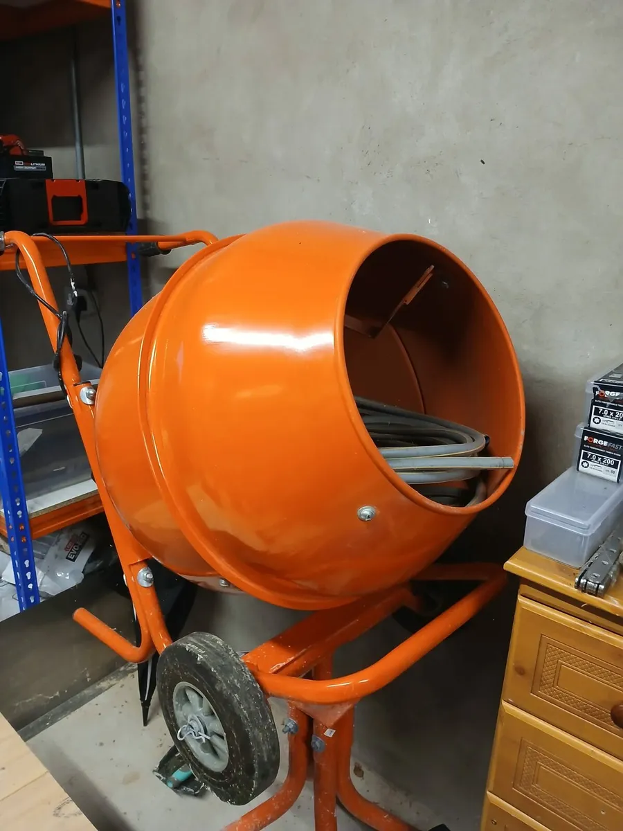 Cement Mixer (230v) - Image 3
