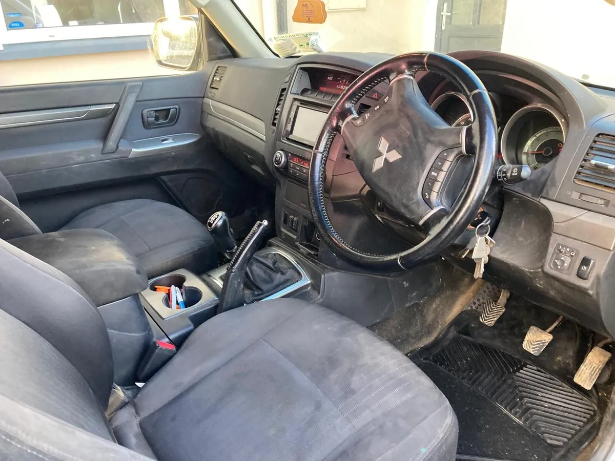 Mitsubishi shogun swb - Image 4