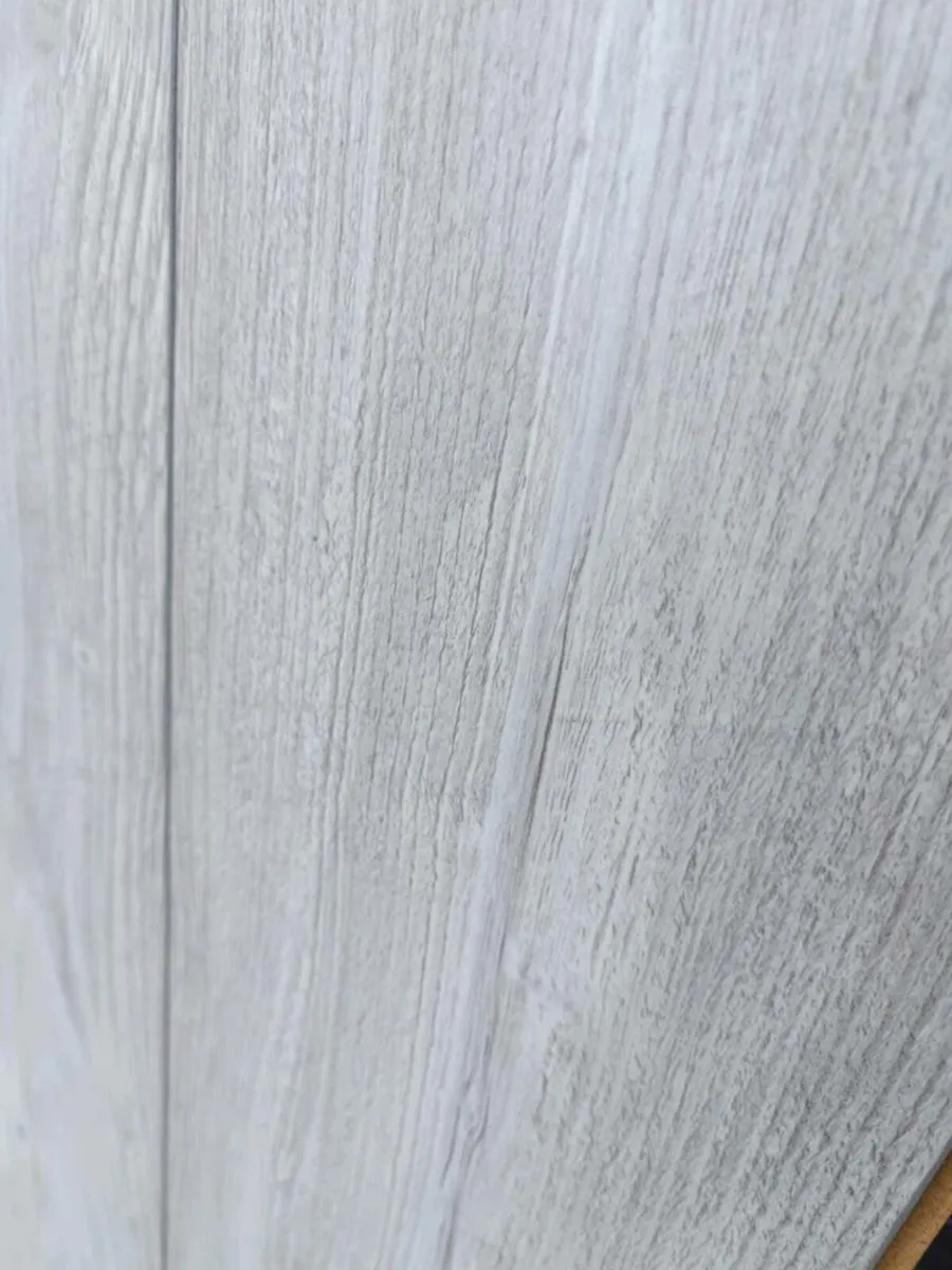 *NEW* 8MM LAMINATE FLOORING ☄️ - Image 3