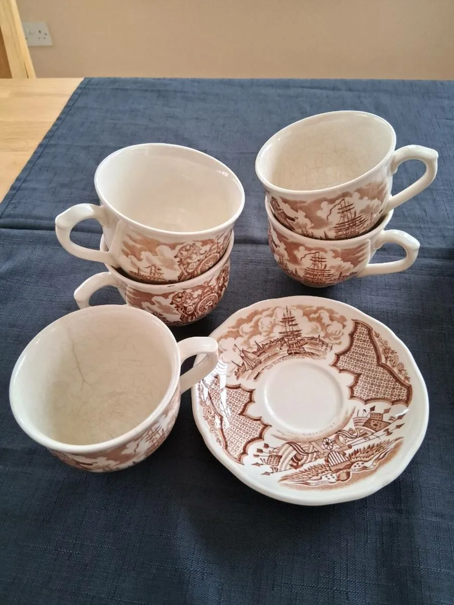 Fair Winds Pattern Plates etc - Image 1