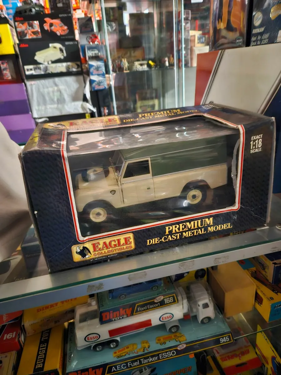 Corgi Eagle Collectibles Landrover 1.18 - Image 2