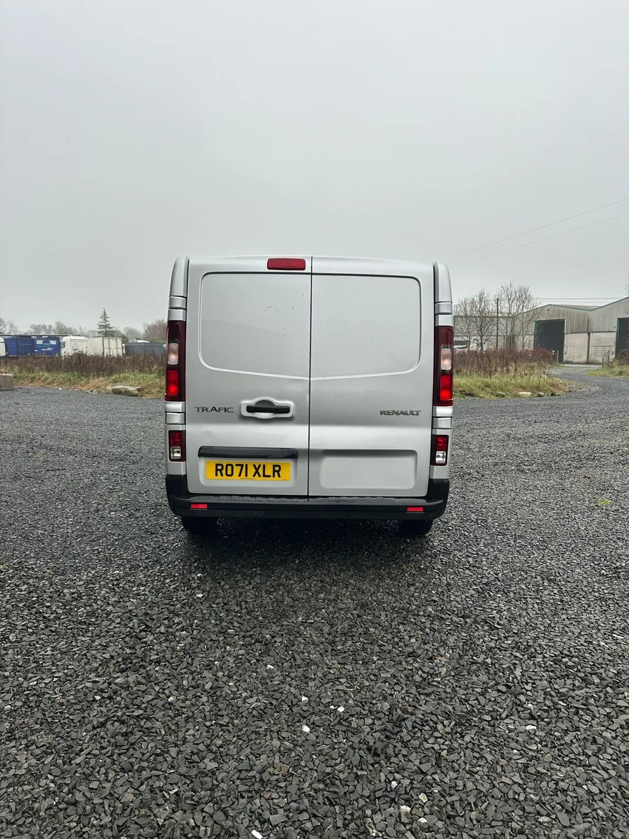 2021 Renault Trafic Sport - Image 4