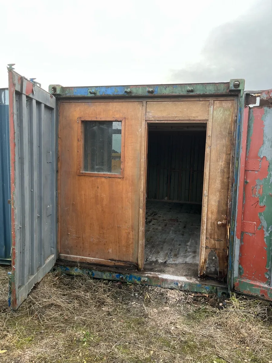 Shipping container - Image 3
