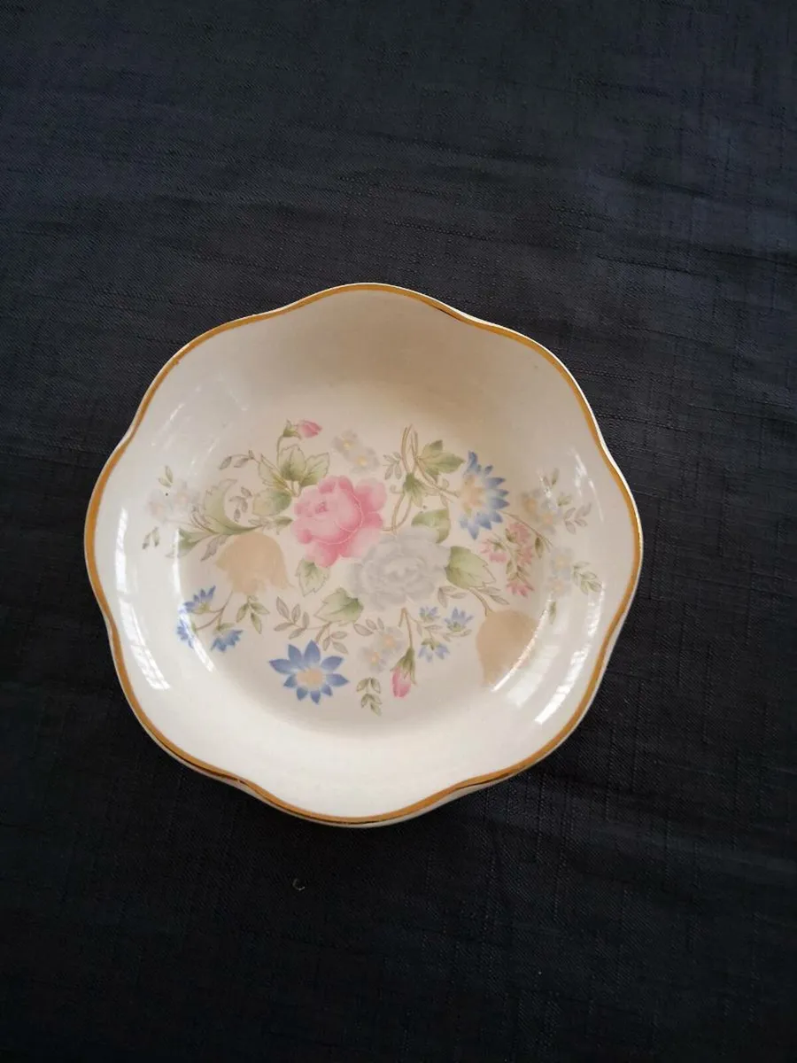 Royal Winton Dish - Image 1