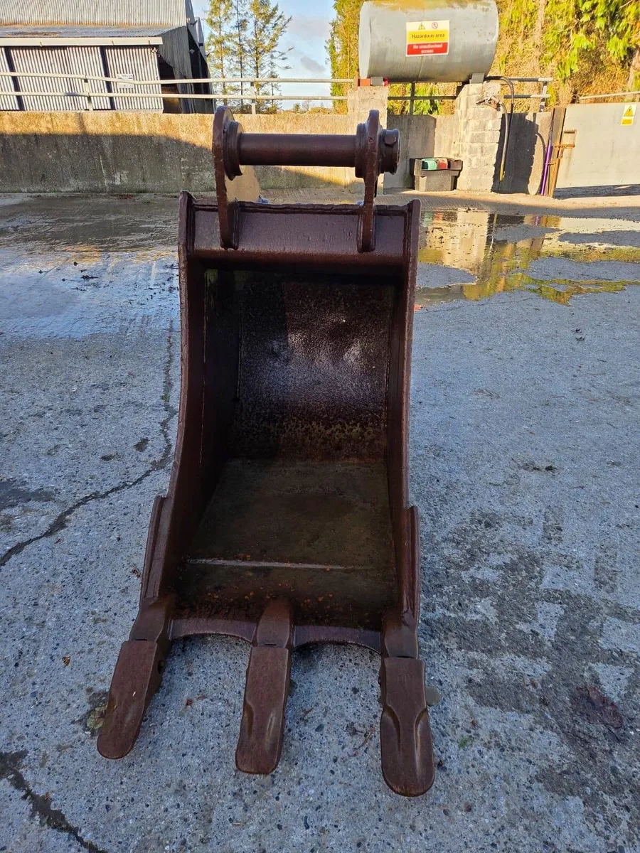 24” scott bucket - Image 2