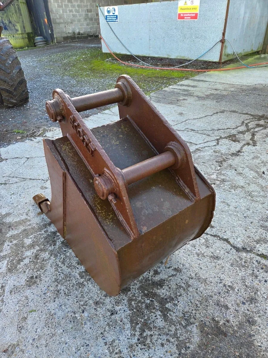 24” scott bucket - Image 4