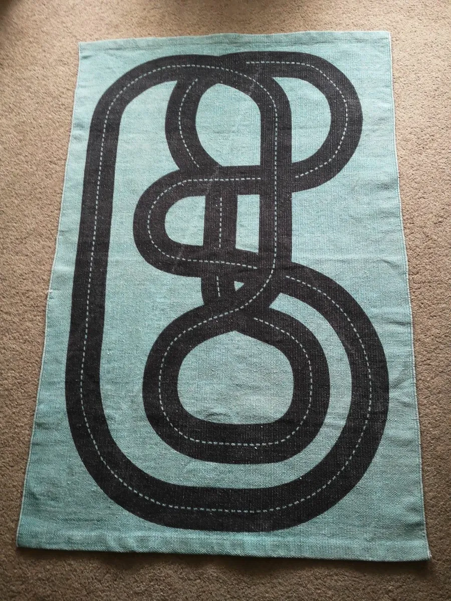 H&M kids rug - Image 1