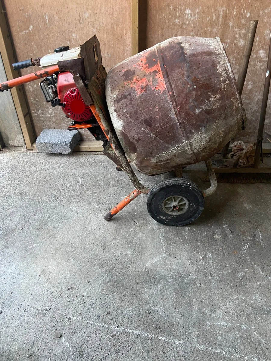 Belle petrol cement mixer - Image 1