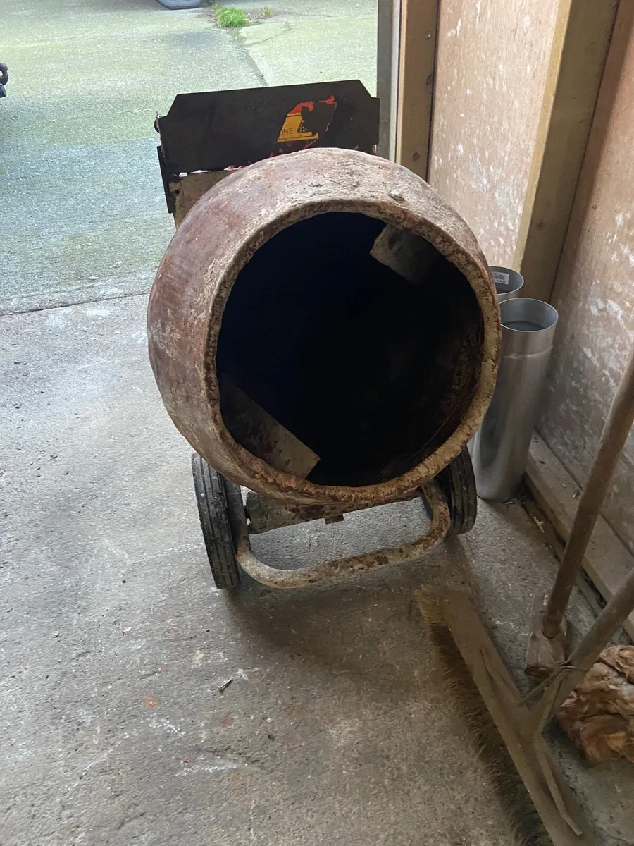Belle petrol cement mixer - Image 3