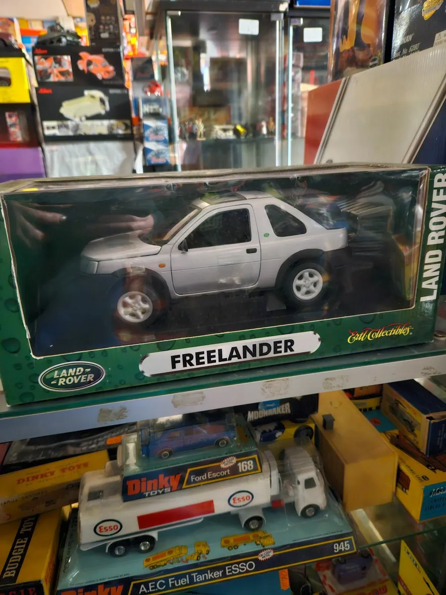 Corgi ERTL Freelander 1:18 - Image 2