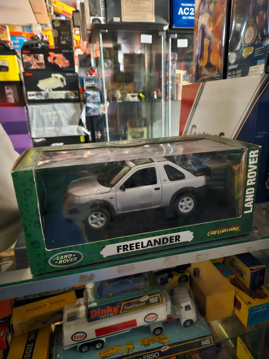 Corgi ERTL Freelander 1:18 - Image 4