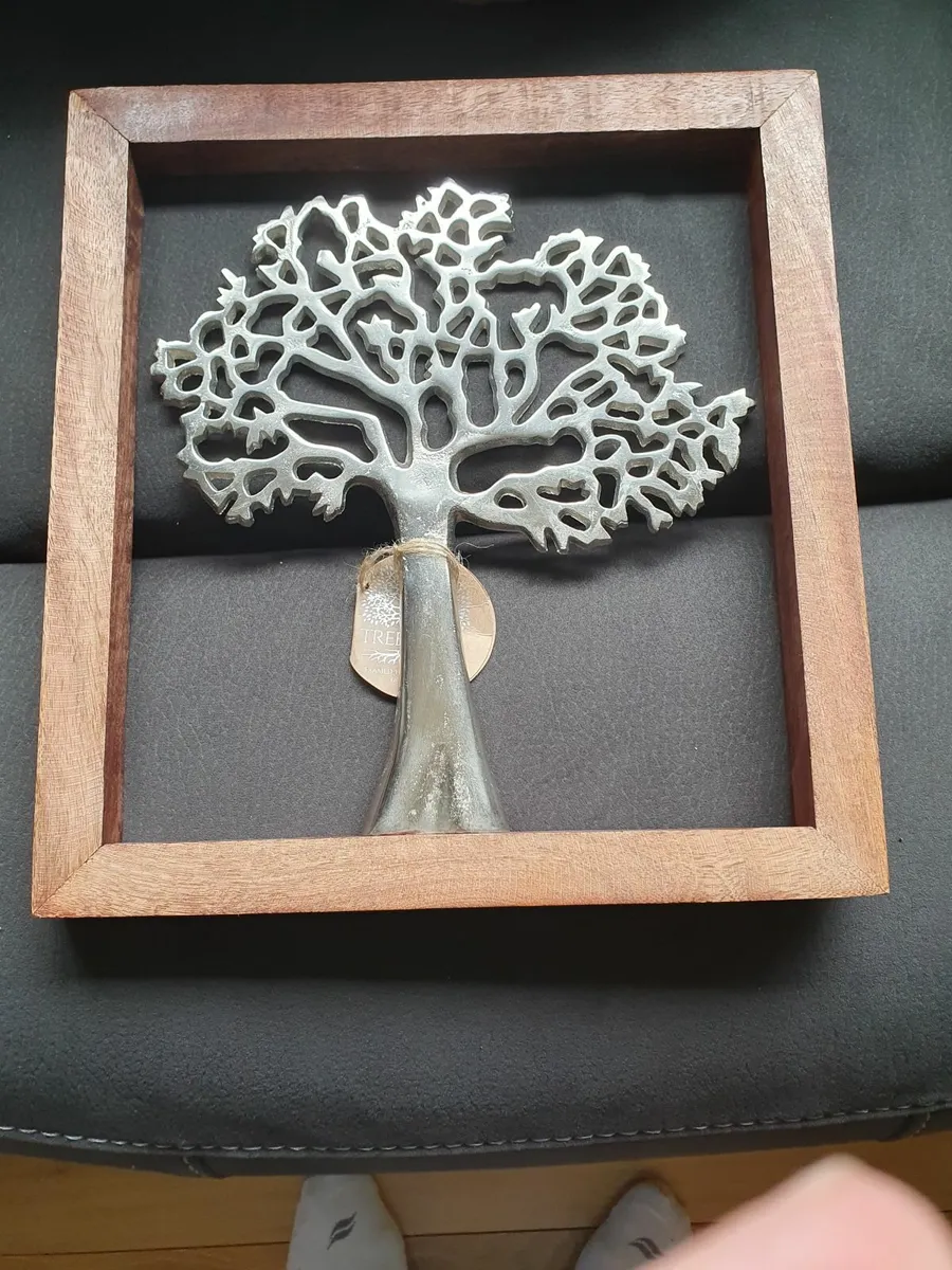 Large tree of life - Image 1