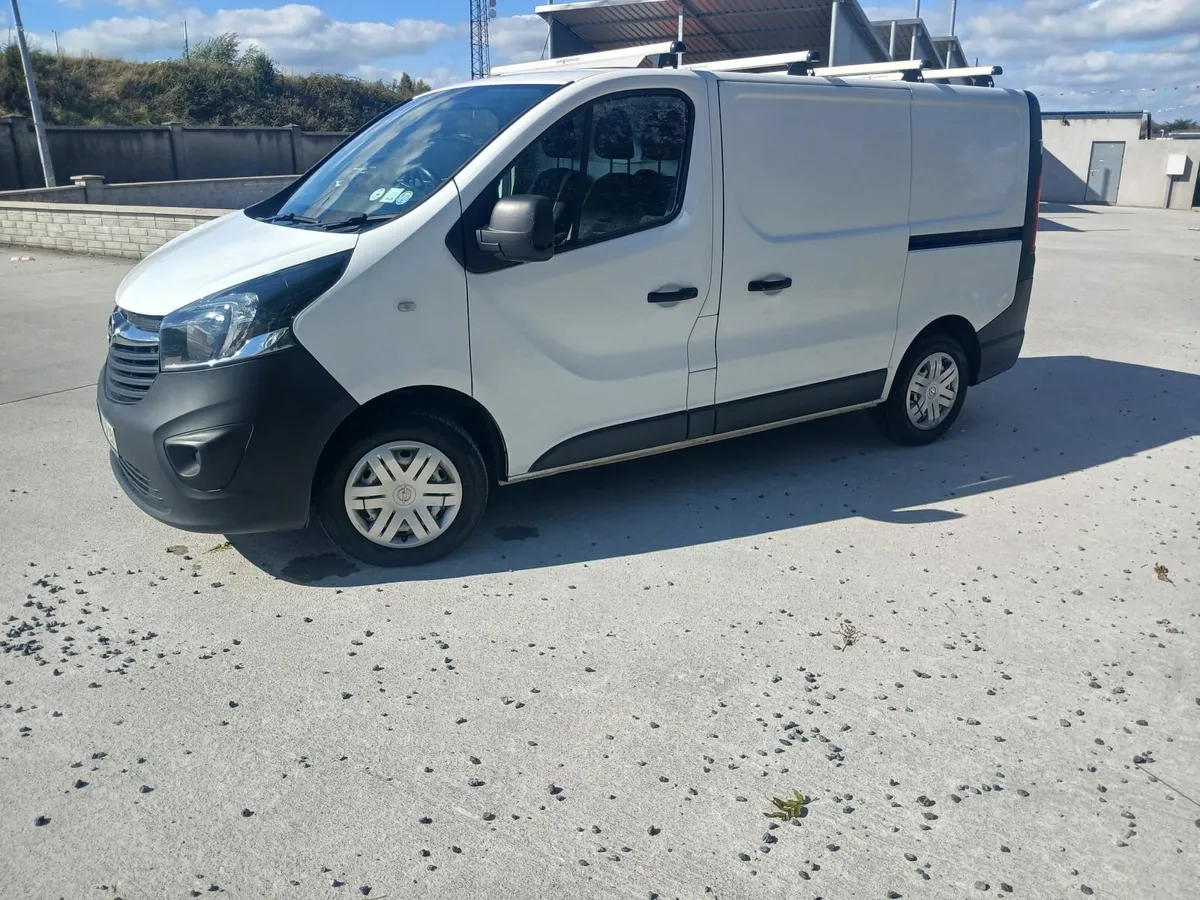 Opel Vivaro 2017 - Image 2