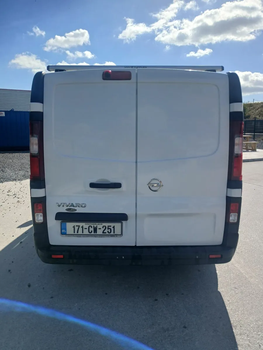 Opel Vivaro 2017 - Image 4