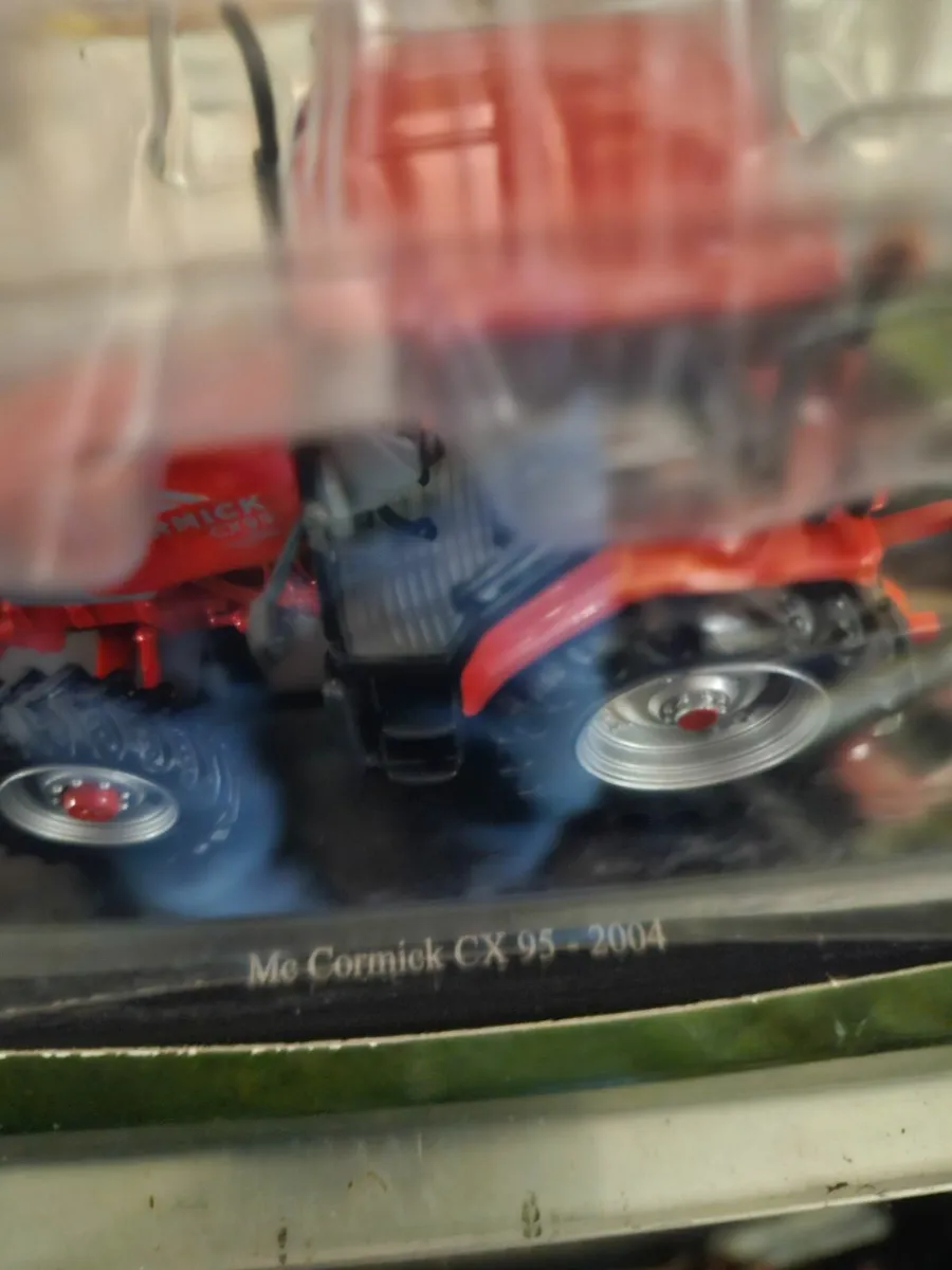 Corgi Atlas McCormack Tractor - Image 2