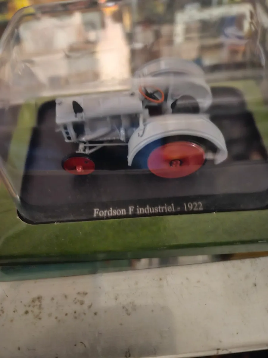 Corgi Atlas Fordson Tractor - Image 1