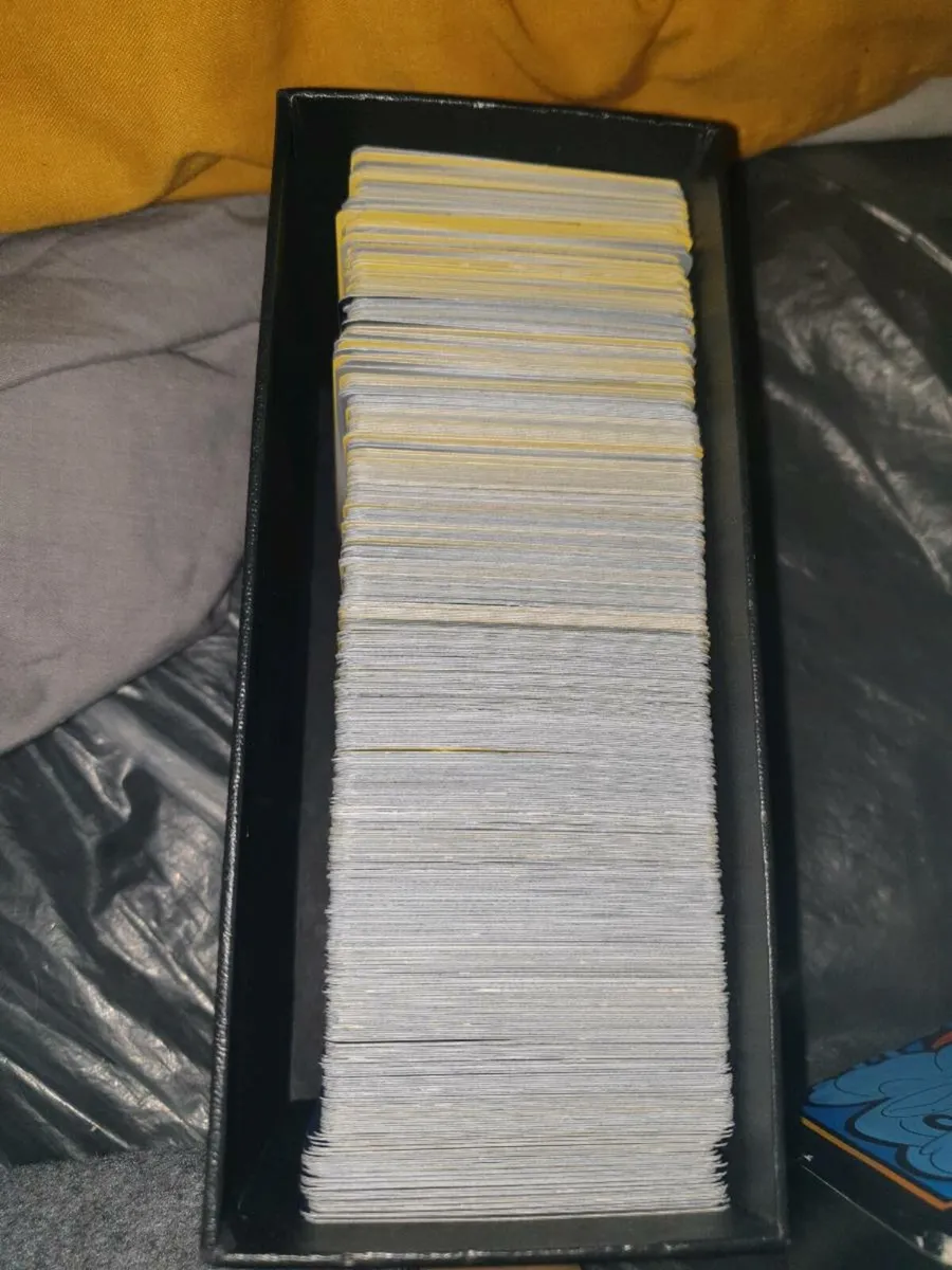 POKEMON  SCARLET & VOLET BOX  ➕ 500 CARDS - Image 3