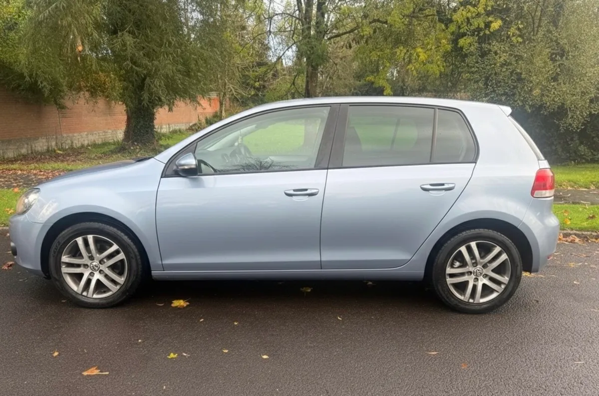 2012 Volkswagen Golf Trendline Diesel - Image 3