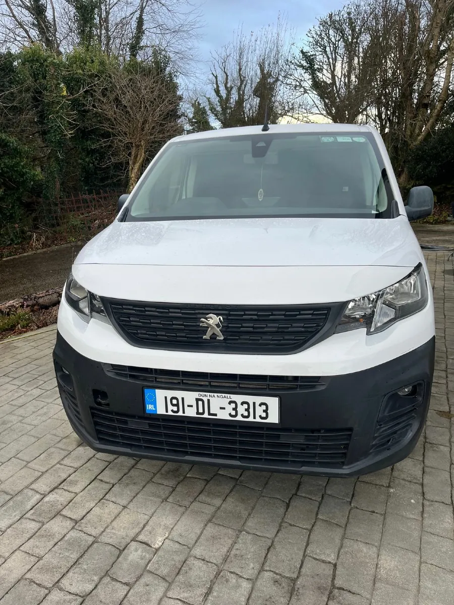 Peugeot Partner 2019 Automatic - Image 1