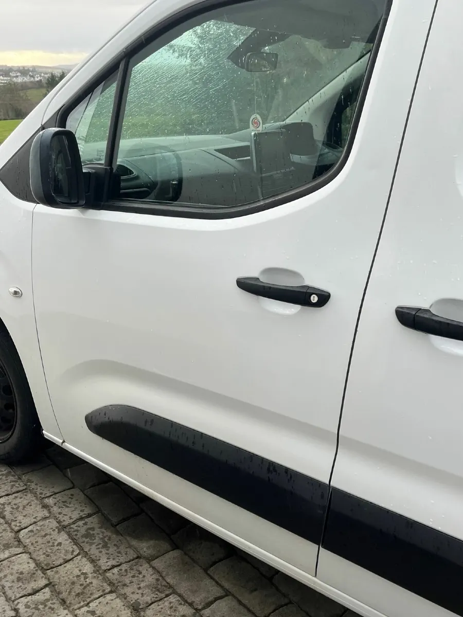 Peugeot Partner 2019 Automatic - Image 3