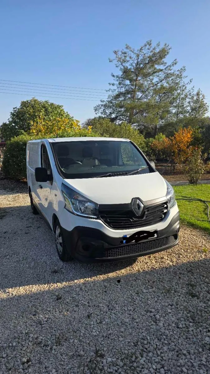 2015 renault trafic breaking/dismantling