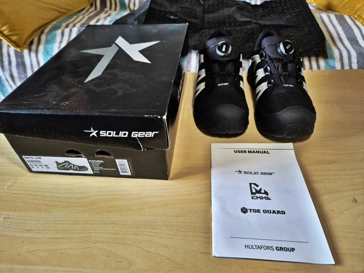 SNICKERS Solid Gear S3 safety work trainers, NEW! - Image 1