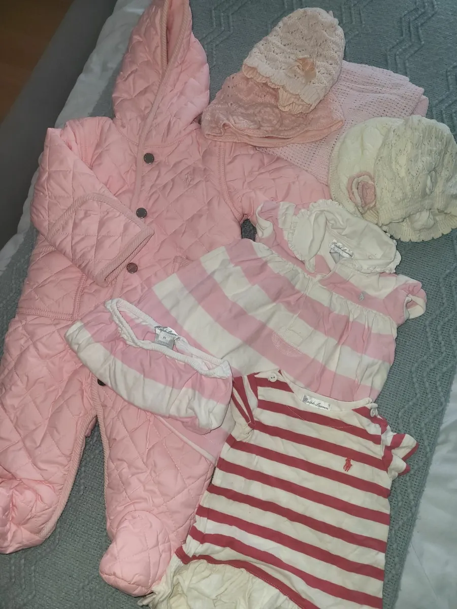 Baby clothes - Image 1