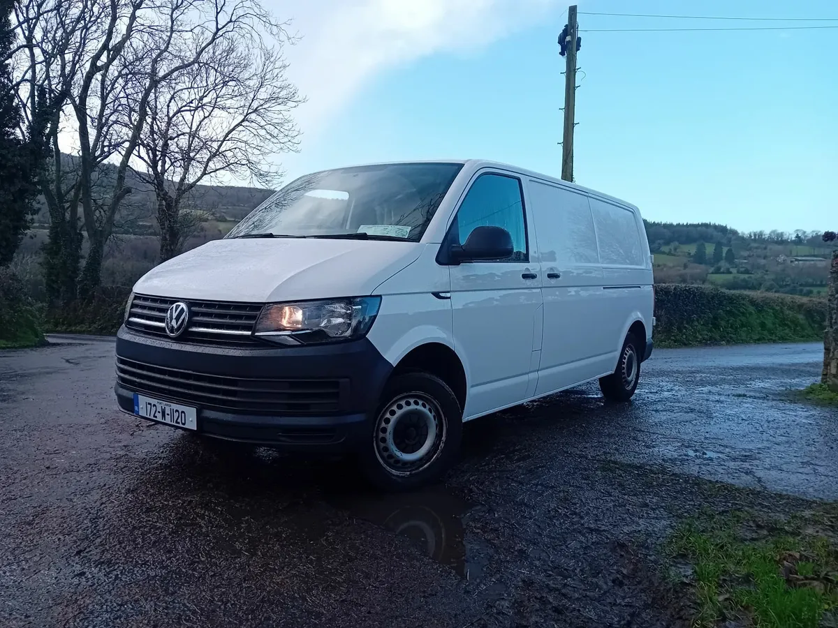 Volkswagen Transporter 2017 - Image 1