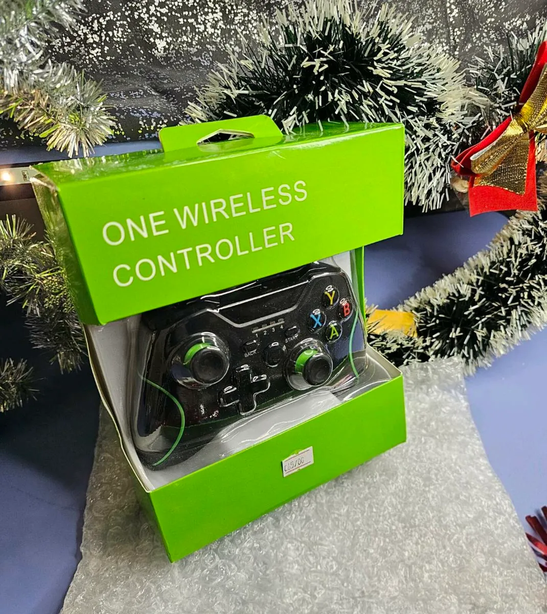 XMAS Free Gift Wrapping Xbox One/SeriesXController - Image 1