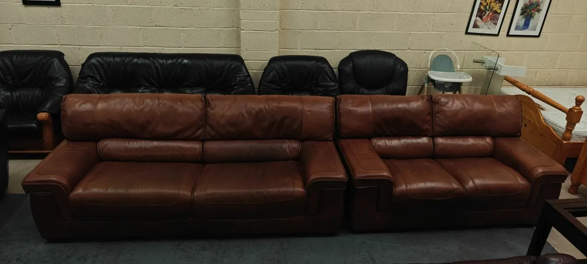 Bentley 3+2 Quality Leather Suite - Image 2