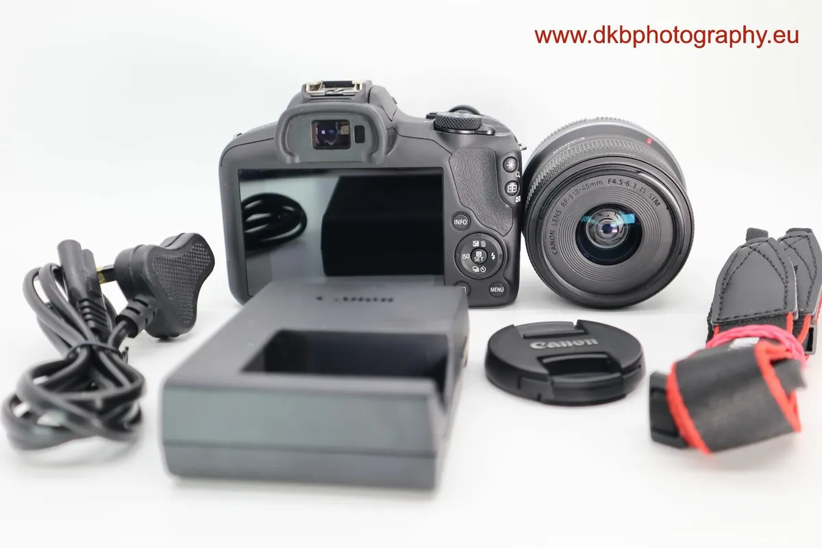 CANON EOS R100 MIRRORLESS & RF-S 18-45 IS STM LENS - Image 2